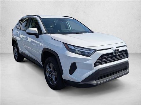 Used 2024 Toyota RAV4 XLE FWD image 3