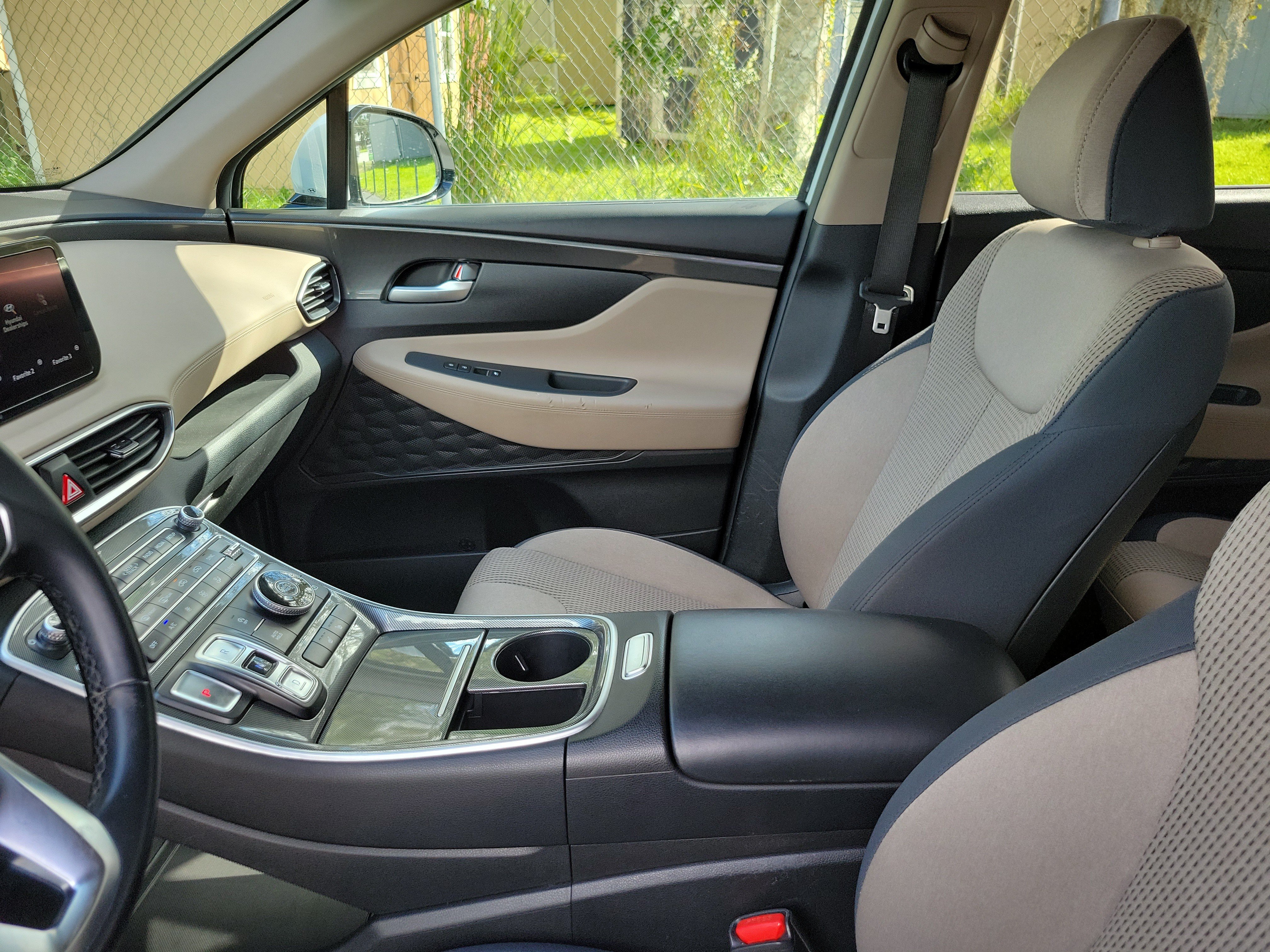 Used 2023 Hyundai Santa Fe SEL FWD image 11
