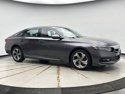 Used 2020 Honda Accord EX image 7
