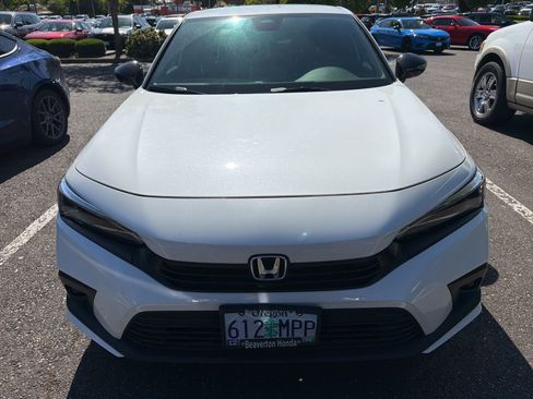 Used 2024 Honda Civic Sport image 2
