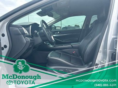 Used 2023 Nissan Maxima SV w/ Floor Mat Group FWD image 12