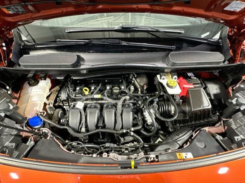 Used 2022 Ford Transit Connect XLT image 37