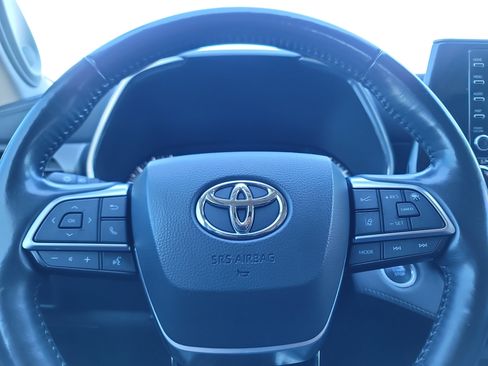 Used 2021 Toyota Highlander Limited image 23