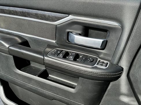 Used 2024 RAM 2500 Big Horn image 19