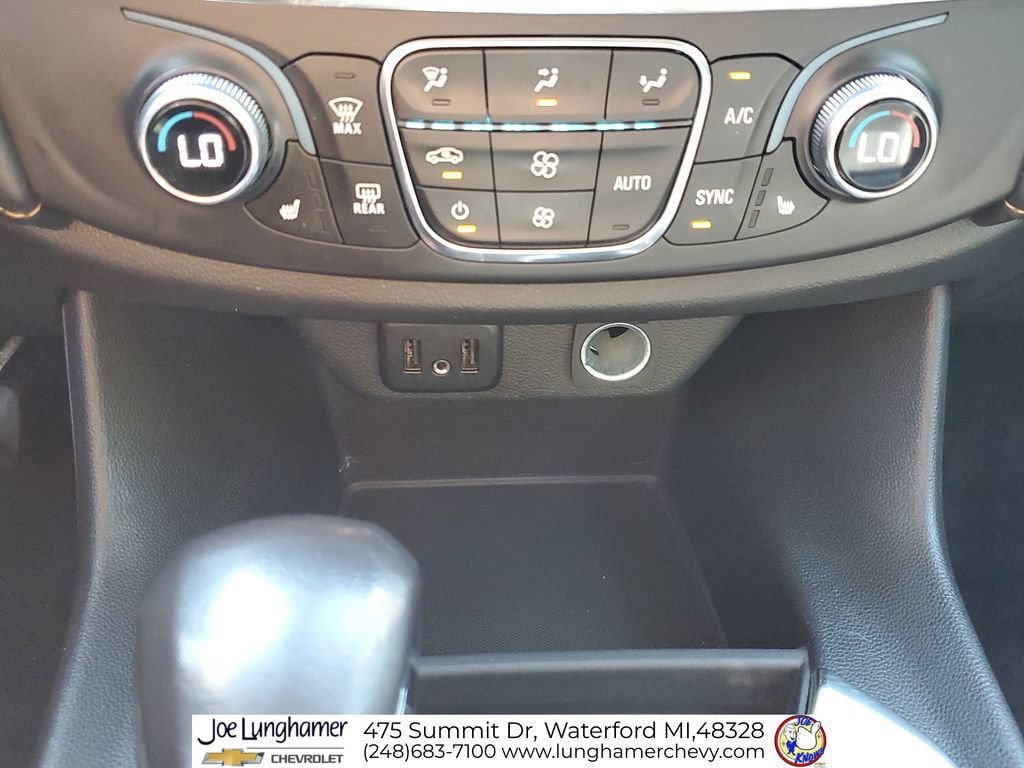 Used 2021 Chevrolet Traverse LT w/ LPO, Floor Liner Package AWD/4WD image 19