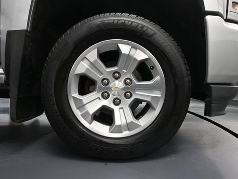 Used 2018 Chevrolet Silverado 1500 LT w/ All Star Edition AWD/4WD image 17
