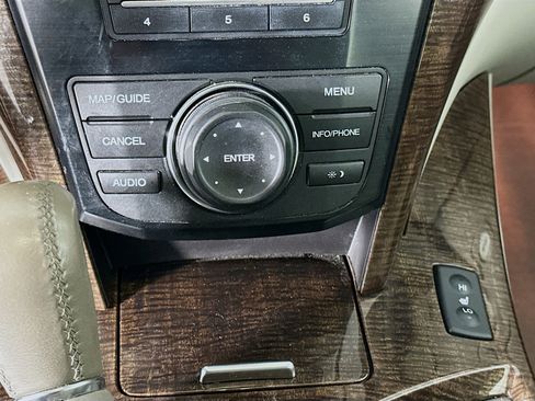 Used 2011 Acura MDX Tech Pkg image 25