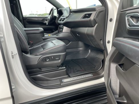 Used 2021 Chevrolet Tahoe RST w/ Luxury Package image 31