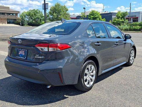 Certified 2023 Toyota Corolla LE w/ Carpet Mat Package (TMS) FWD image 4