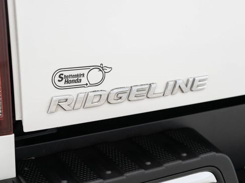 Used 2020 Honda Ridgeline Sport image 12