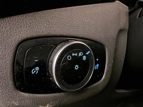 Used 2022 Ford Transit Connect XL image 28