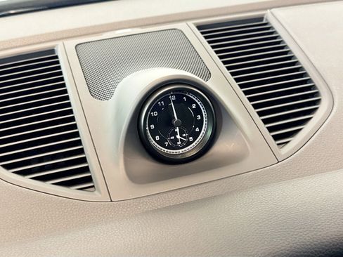 Used 2025 Porsche Macan image 27