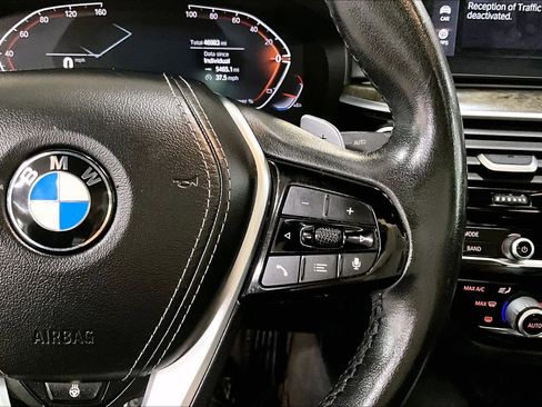 Used 2021 BMW 540i xDrive w/ Premium Package image 24