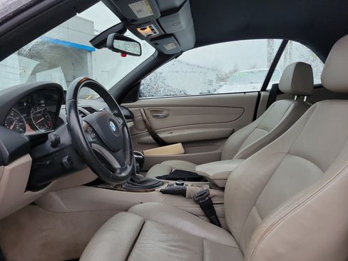 Used 2009 BMW 128i Convertible RWD image 9