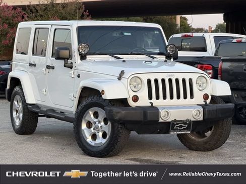 Used 2013 Jeep Wrangler Unlimited Sahara AWD/4WD image 2