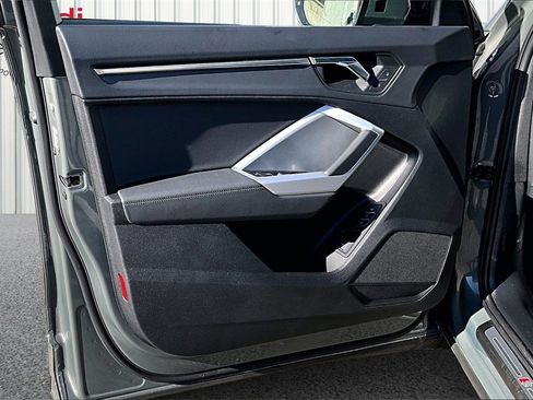 Used 2025 Audi Q3 2.0T Premium w/ Convenience Package image 20