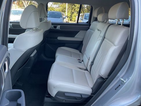 Used 2025 Hyundai Santa Fe SEL image 14