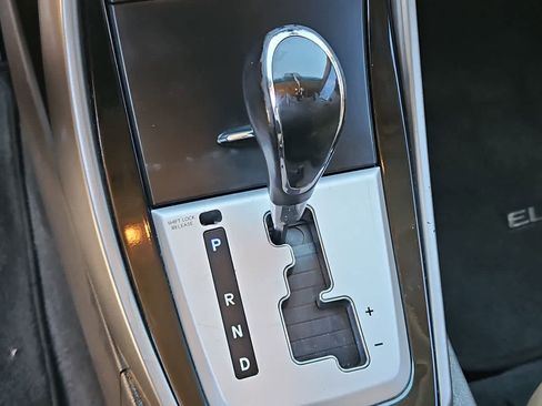 Used 2012 Hyundai Elantra Limited w/ Technology Pkg 5 image 32