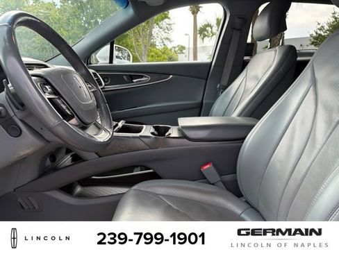 Used 2019 Lincoln Nautilus Reserve FWD image 12