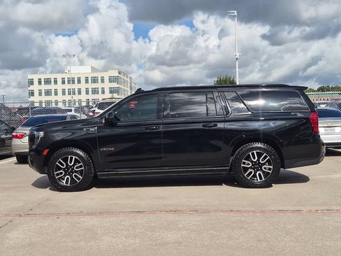 Used 2021 GMC Yukon XL AT4 w/ AT4 Premium Plus Package AWD/4WD image 3