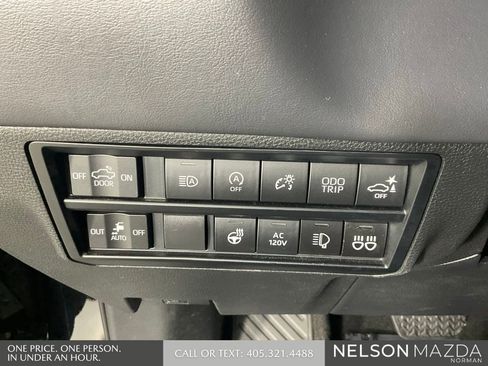 Used 2023 Toyota Tundra Platinum AWD/4WD image 42