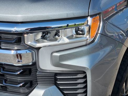 Used 2025 Chevrolet Silverado 1500 LT AWD/4WD image 9