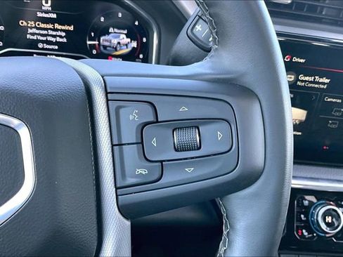 Used 2025 GMC Sierra 3500 Denali w/ Denali Reserve Package image 13