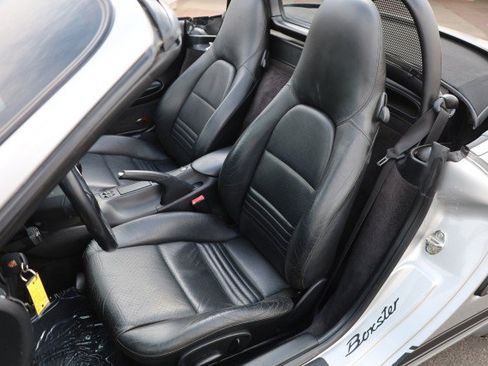 Used 2002 Porsche Boxster RWD image 23