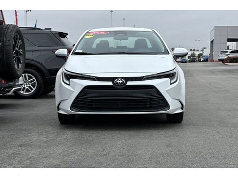 New 2026 Toyota Corolla LE w/ LE Premium Package FWD image 9