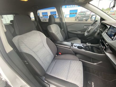 Used 2023 Nissan Rogue SV AWD/4WD image 23