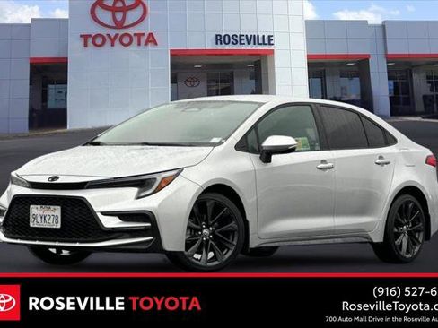 Certified 2024 Toyota Corolla SE image 1