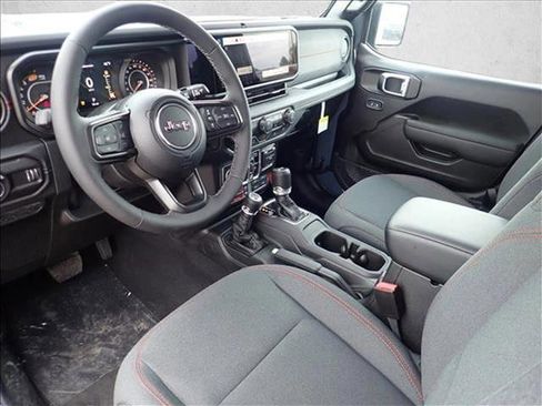 New 2026 Jeep Wrangler Unlimited Rubicon AWD/4WD image 10