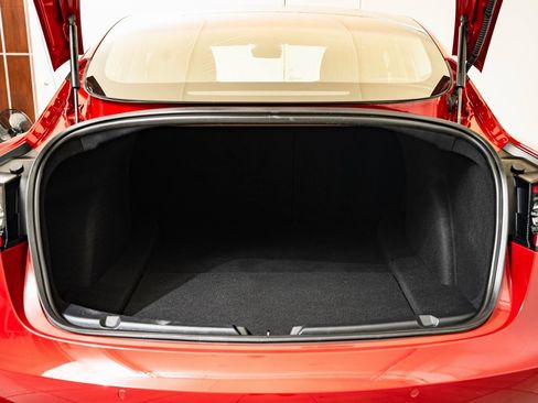 Used 2018 Tesla Model 3 Long Range image 17