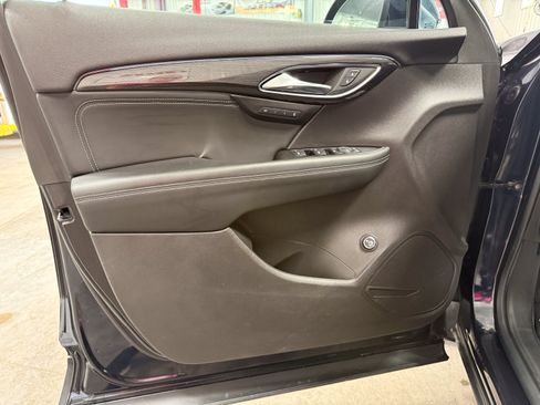 Used 2021 Buick Envision Essence AWD/4WD image 19