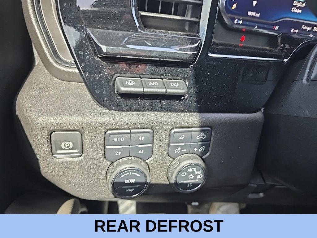 Used 2025 Chevrolet Silverado 2500 ZR2 w/ Technology Package AWD/4WD image 21