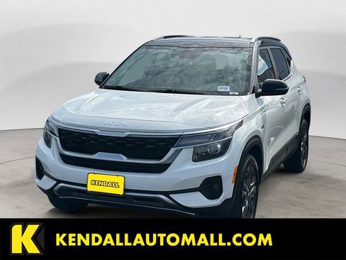 Used 2022 Kia Seltos S AWD/4WD image 1