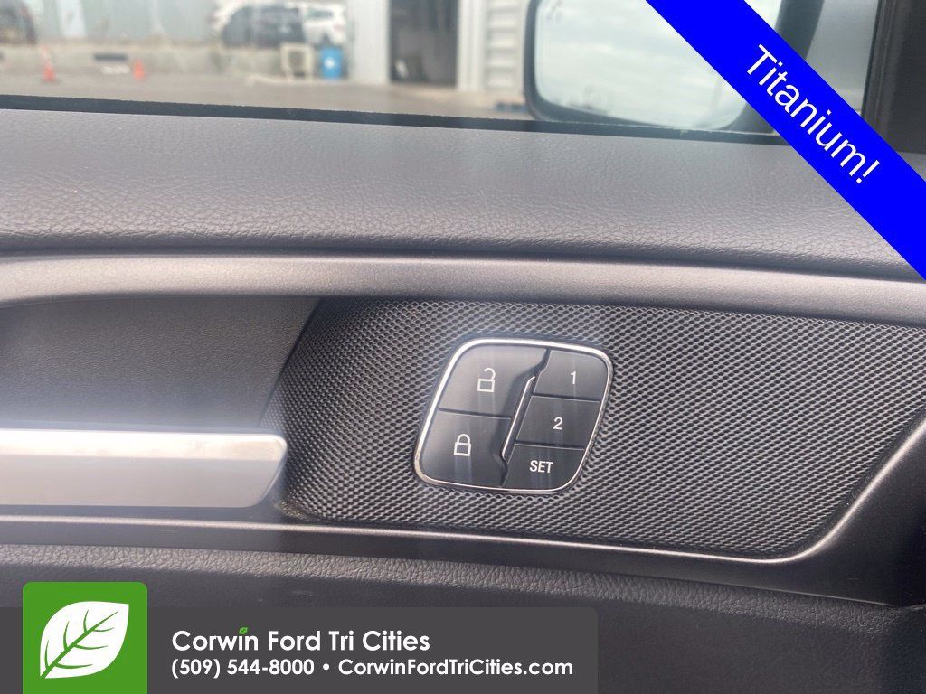 Used 2019 Ford Fusion Titanium AWD/4WD image 14