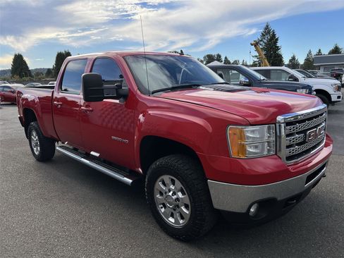 Used 2011 GMC Sierra 2500 SLE w/ SLE Preferred Package image 7