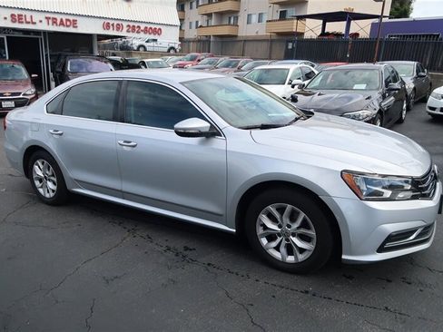 Used 2016 Volkswagen Passat 1.8T S FWD image 17