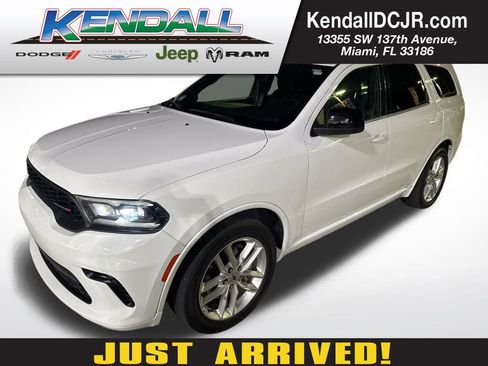 Used 2023 Dodge Durango GT image 1