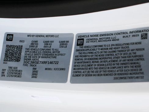 Used 2024 Chevrolet Silverado 3500 LT w/ Convenience Package image 42