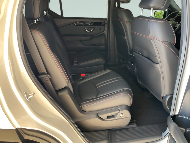 Certified 2025 Honda Pilot TrailSport image 25
