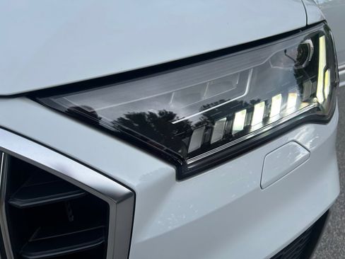 Certified 2022 Audi SQ7 Prestige AWD/4WD image 26
