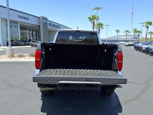 Used 2026 Toyota Tacoma TRD Off-Road w/ TRD Off Road Upgrade Package AWD/4WD image 15