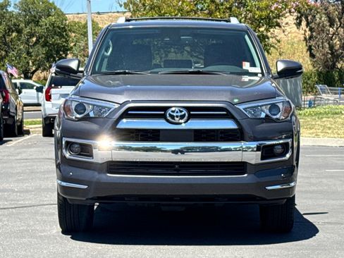Used 2023 Toyota 4Runner Limited AWD/4WD image 10