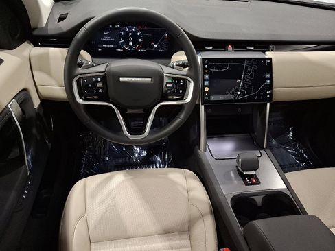 Certified 2025 Land Rover Discovery Sport S image 9