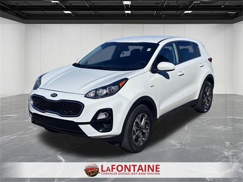 Used 2020 Kia Sportage LX image 1