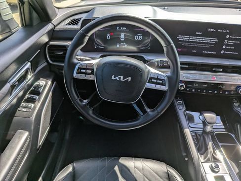 Certified 2024 Kia Telluride EX X-Line AWD/4WD image 16