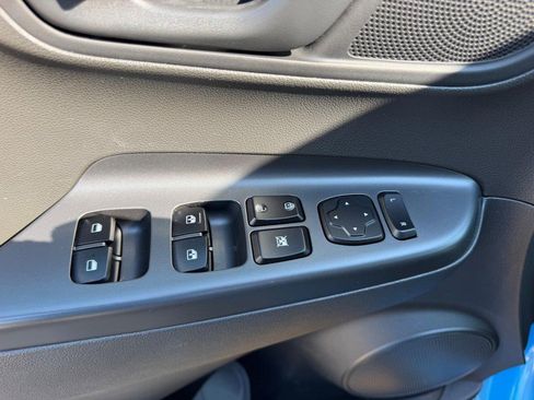 Used 2018 Hyundai Kona SEL FWD image 17