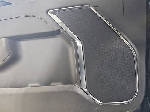 Used 2024 Chevrolet Silverado 1500 LT image 32